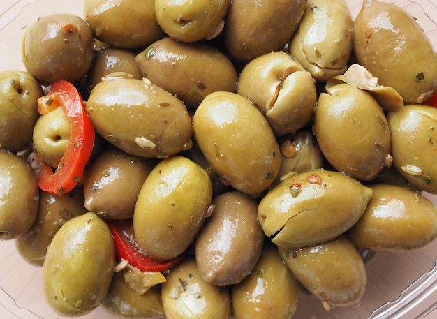 Fond de légumes olives vertes