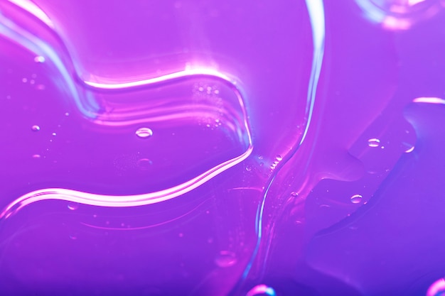 Fond liquide violet néon vibrant