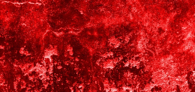 Fond de mur rouge fissuré texture de mur sanglant effrayant mur blanc avec éclaboussures de sang pour fond de concept d'horreur ou d'halloween