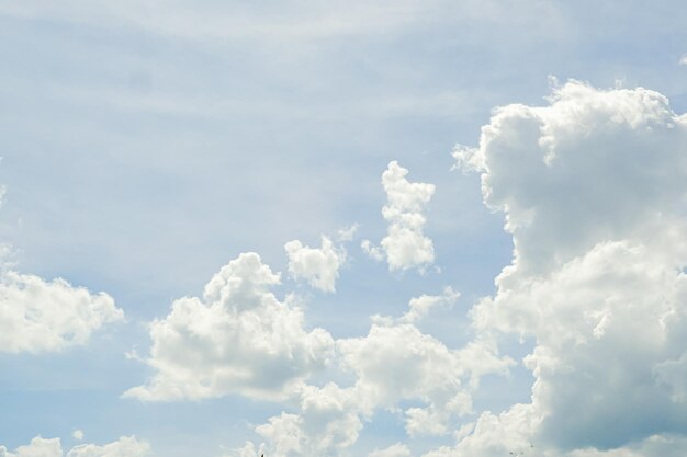 Fond de nature abstraite avec des nuages je