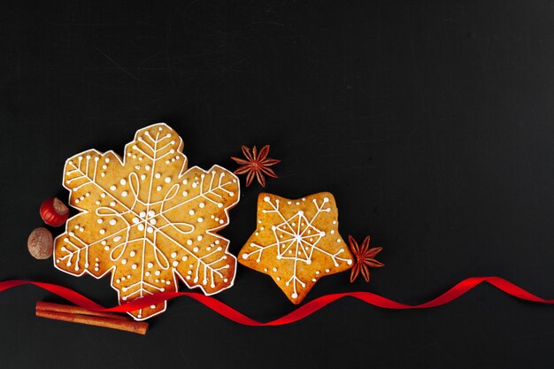 Fond de Noël avec des biscuits au gingembre