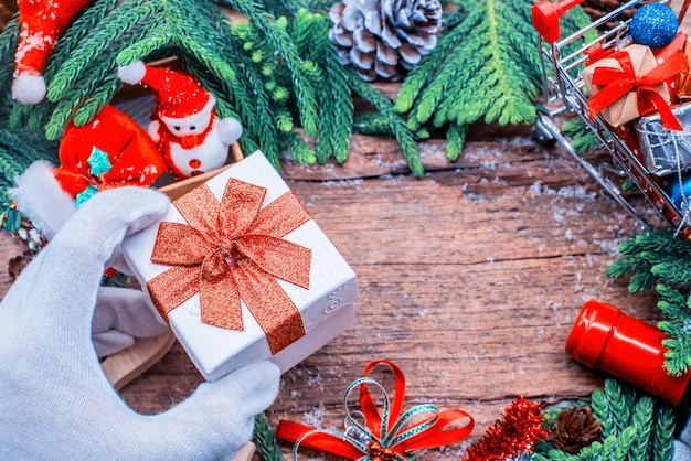 Fond de Noël et bonne année. Vacances d'hiver avec vin rouge et espace de copie pour le texte.