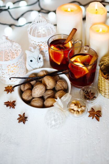 Photo fond de noël avec du vin chaud