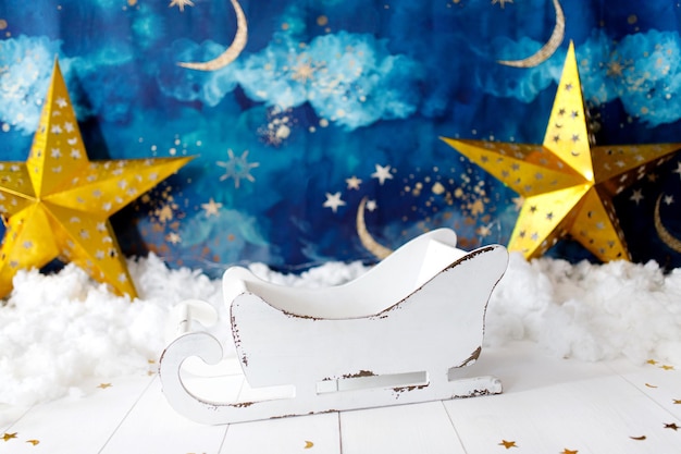 Fond de Noël avec la lune et les étoiles fond abstrait bokeh défocalisé