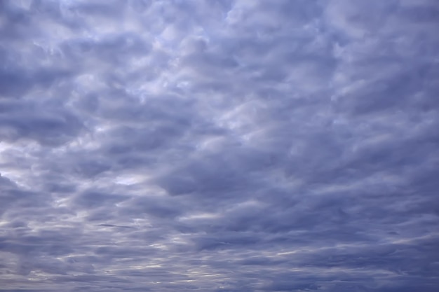 fond de nuages fond de tempête sombre / gris, nuages au sommet du ciel