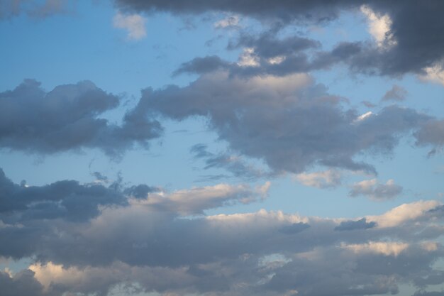 Fond de paysage de nuages