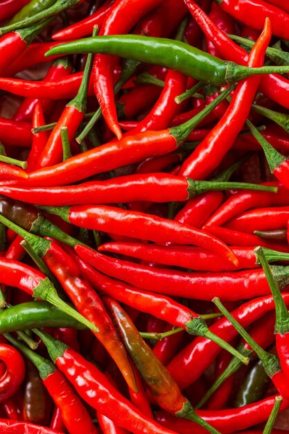 fond de piment rougepiment rouge frais à vendre au supermarché