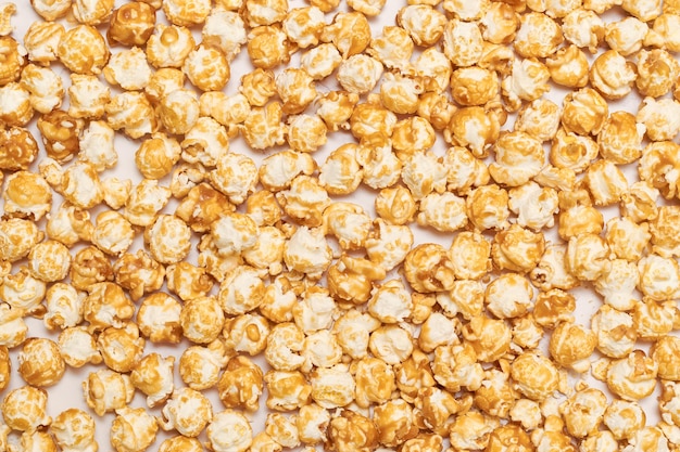 Fond de pop-corn au caramel doré