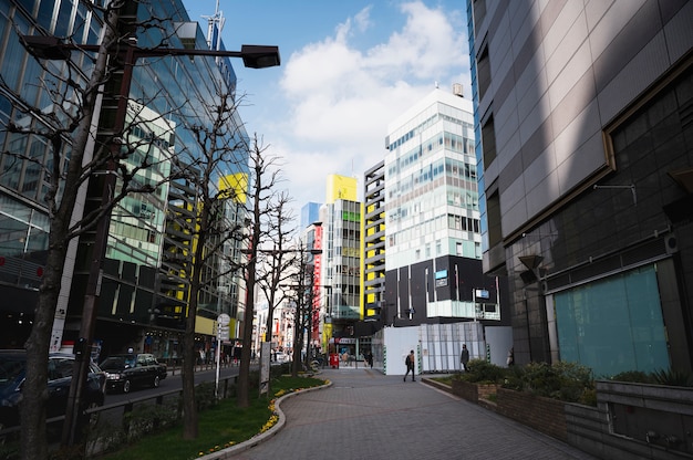 Photo fond de rue de tokyo moderne