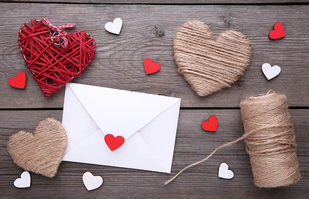 Fond de Saint Valentin avec décoration.