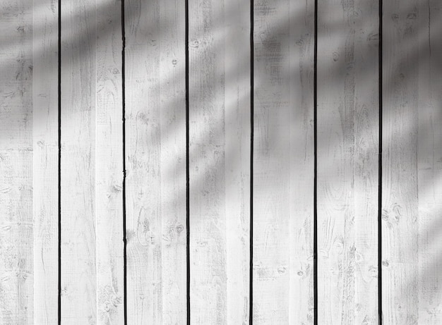 Fond de texture de bois blanc avec superposition d'ombre de feuilles tropicales Vieille surface rayée en bois lavé Mur de clôture vintage avec planche de fond de rayon de soleil pour le sol de la table