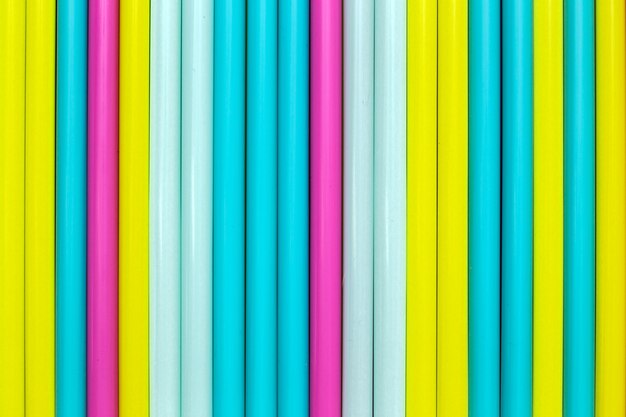 Fond de tubes à cocktail colorés