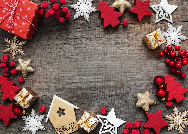 Fond de vacances de Noël avec cadre en décoration