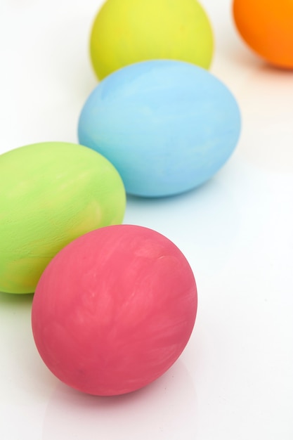 Fonds de Festival de Pâques avec des oeufs colorés