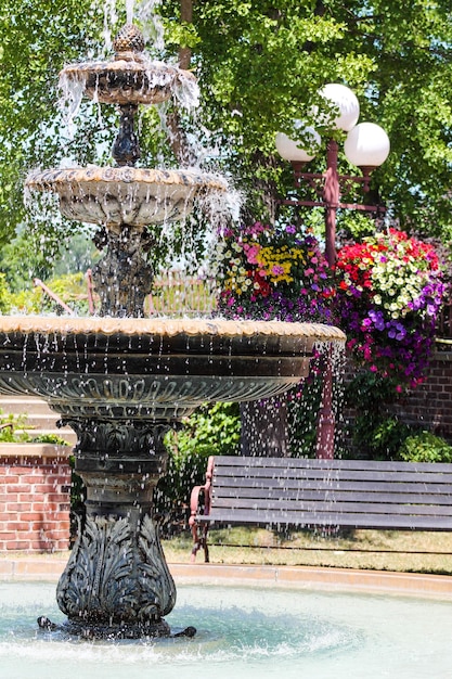 Photo fontaine dans le parc