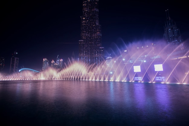 Fontaine d'eau dansante de Dubaï