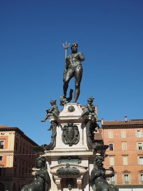 Fontaine Fontana del Nettuno Neptune à Bologne