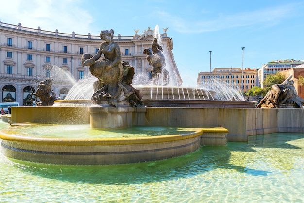 La Fontaine des Naïades à Rome