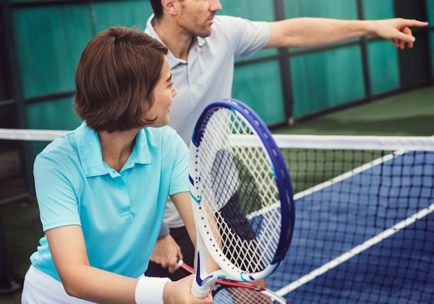 Photo formation de joueurs de tennis