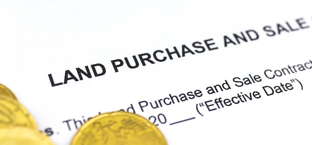 Formulaire d'achat et de vente de terrains de bannière document officiel immobilier avec titre