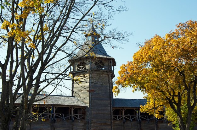 Forteresse de la citadelle, Baturin, Ukraine, détail, journée ensoleillée, automne. Prise de vue horizontale à l'extérieur.