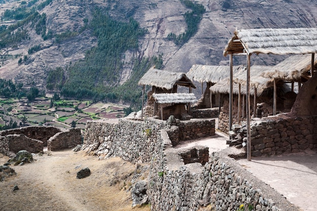 Forteresse dans les montagnes