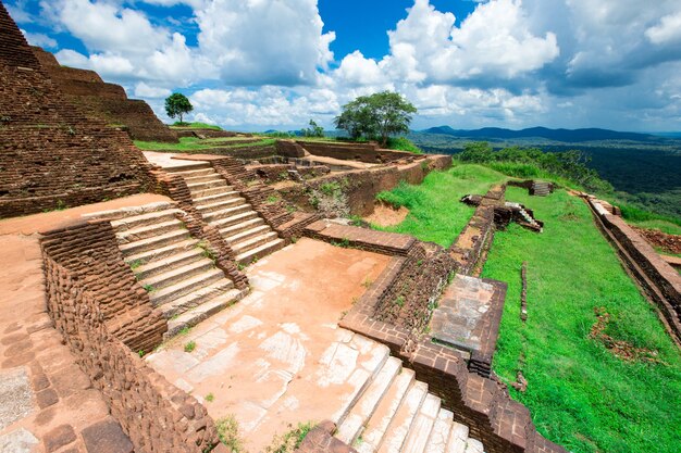 Forteresse du Rocher du Lion de Sigiriya au Sri Lanka