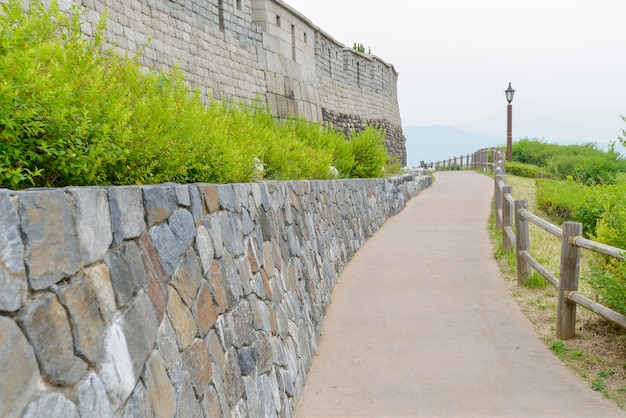 Forteresse de Séoul sur la montagne Naksan