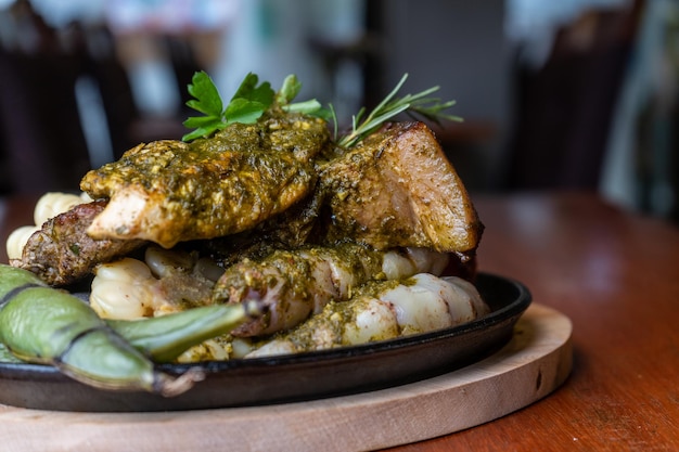 Fotografia de Pachamanca, plato tipico del Peru.