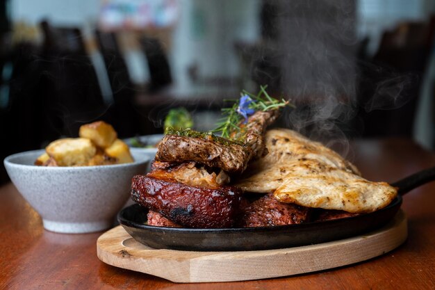 Fotografia de Pachamanca, plato tipico del Peru.