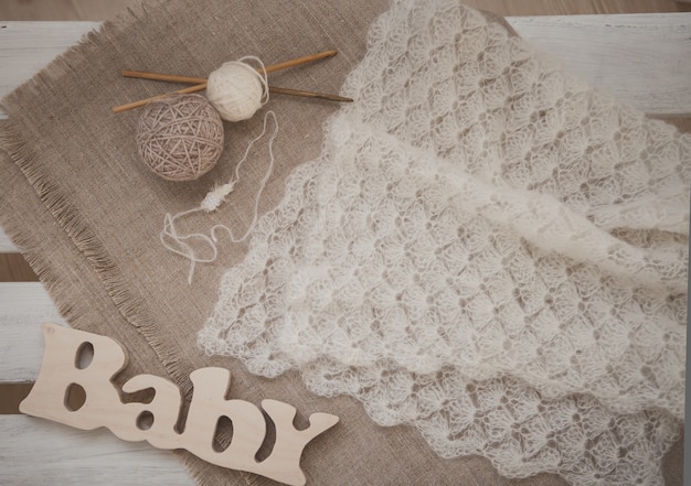 Foulard blanc au crochet