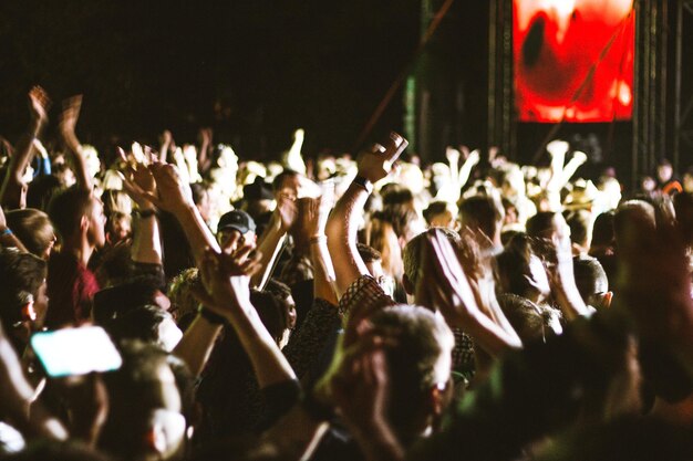 Photo la foule à un concert de musique