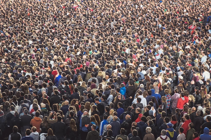 Photo une foule massive à un concert de musique