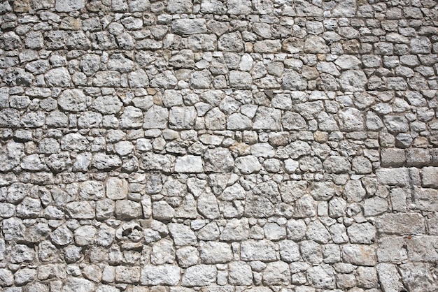 Fragment du mur du château en pierre