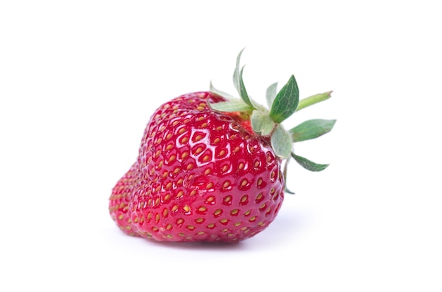 Fraise isolé sur blanc.