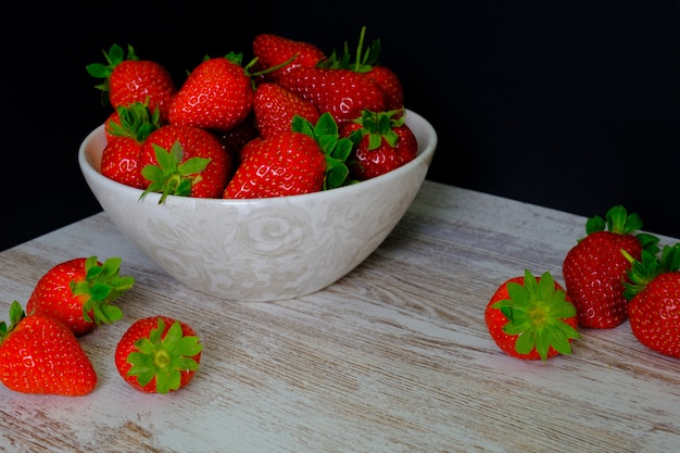 Photo fraises délicieuses et fraîches