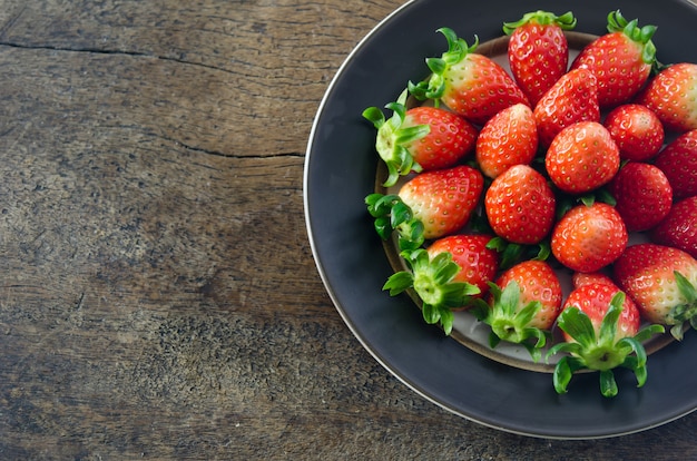 fraises sur plat