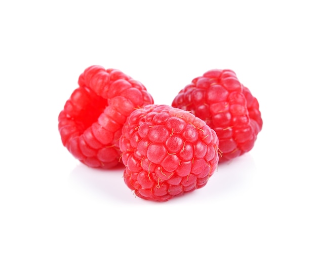 Framboise isolé sur blanc