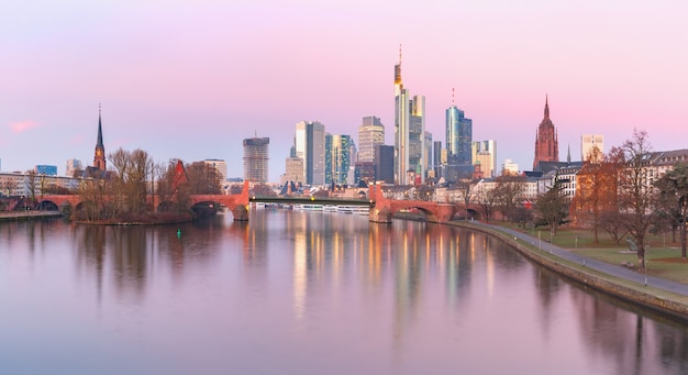 Photo frankfurt am main le matin, allemagne