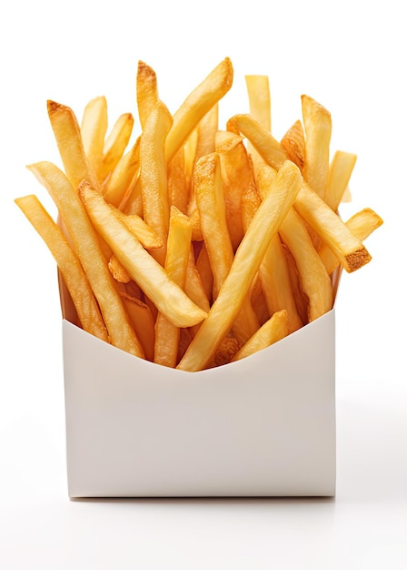 Frites dans une boîte en papier isolées créées avec la technologie Generative AI