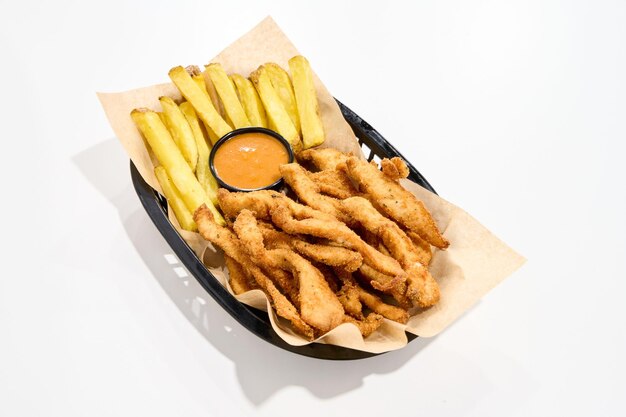 Frites dorées avec de la viande générées par l'IA