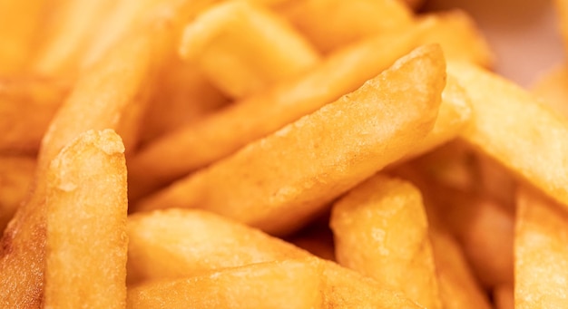 Frites prêtes à manger en macrophotographie