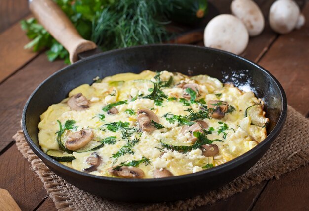 Frittata aux champignons, courgettes et fromage