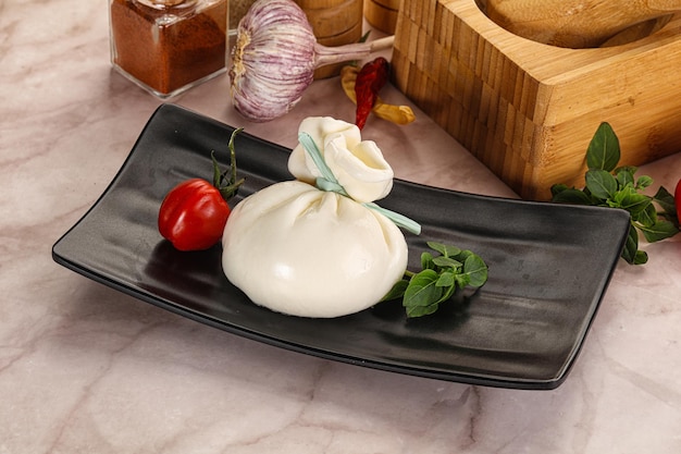 fromage à base de lait italien Burrata