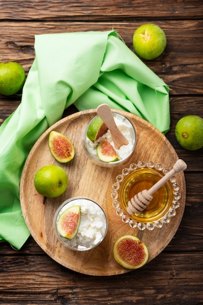 Fromage blanc aux figues et au miel