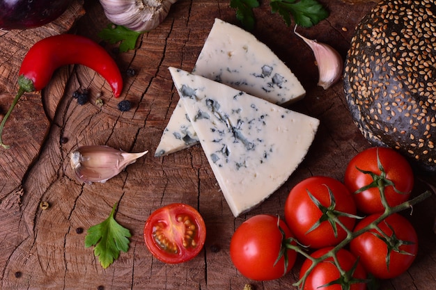 Fromage bleu et légumes