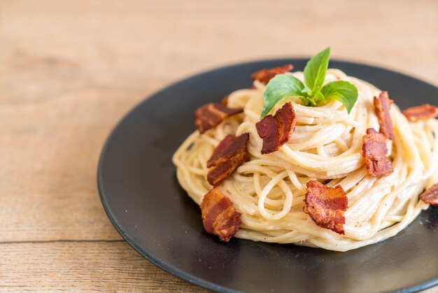 fromage à la crème spaghetti au bacon