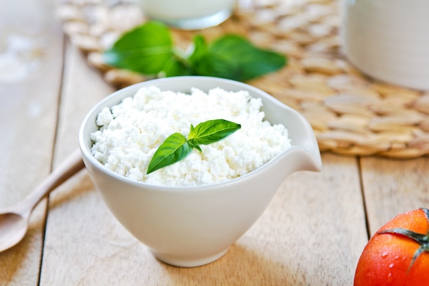 Fromage Ricotta fait maison par un pot de lait