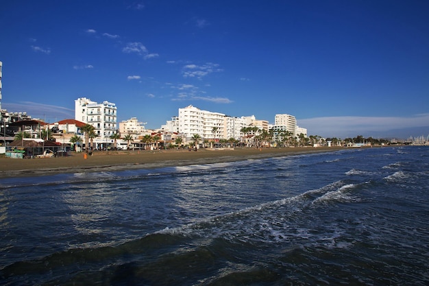 Le front de mer dans la ville de Larnaca Chypre