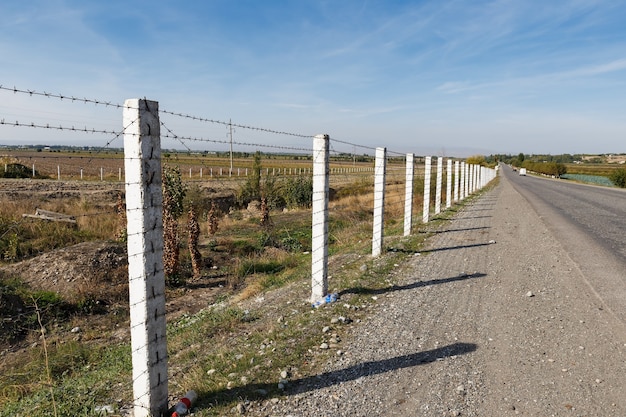 Frontière entre le Kirghizistan et l'Ouzbékistan